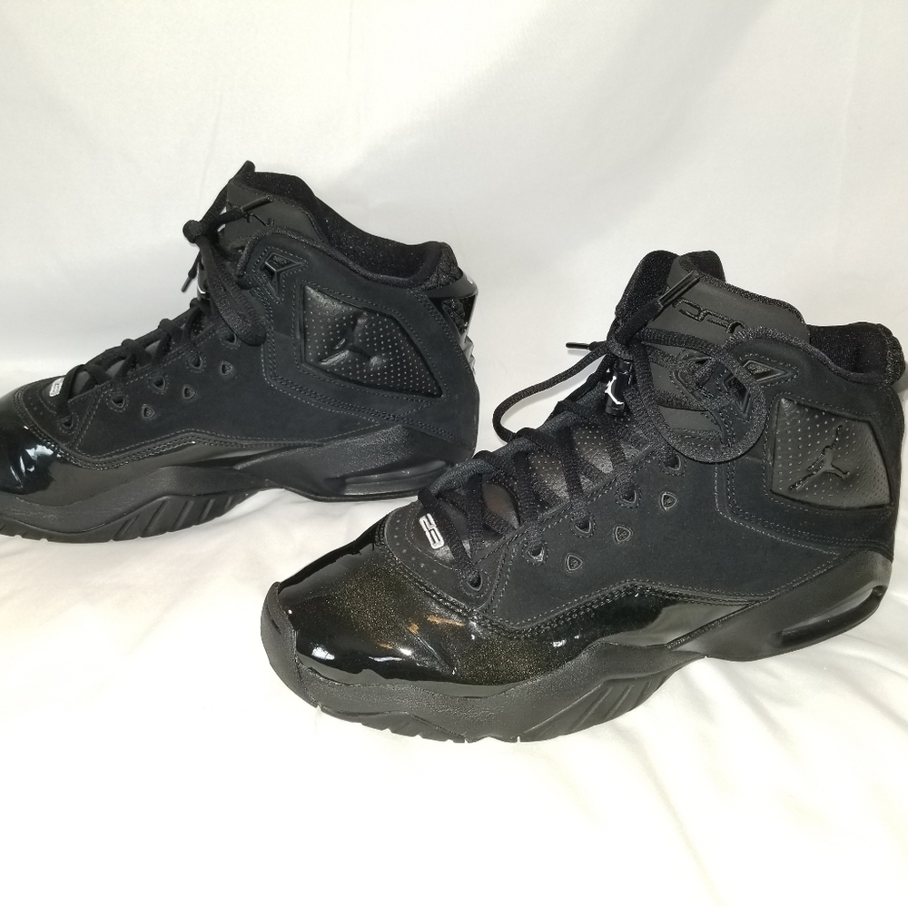 Jordan B'Loyal - Triple Black - Picture 4 of 7